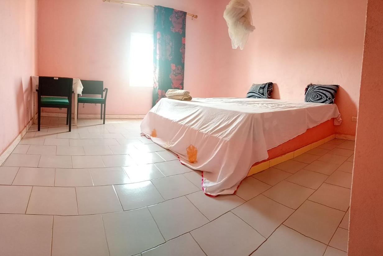 Chez Paolo Hotell Toubab Dialao Eksteriør bilde